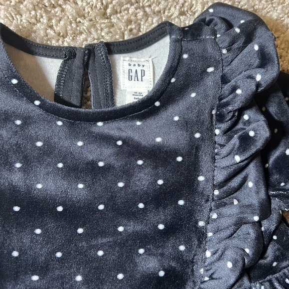 NWT Baby Gap Ruffle Velvet one-piece | 18-24 months - Picture 3 of 7